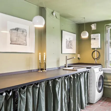 Дом отдыха Experience 'The Old Smithy' Near Faxe Bay Lund (Stevns)