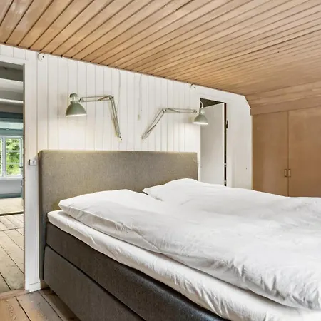 Experience 'The Old Smithy' Near Faxe Bay